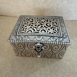 Tiny Silver Heart Trinket Box Jewelry Holder Enamel Rectangle Dish Floral Locket